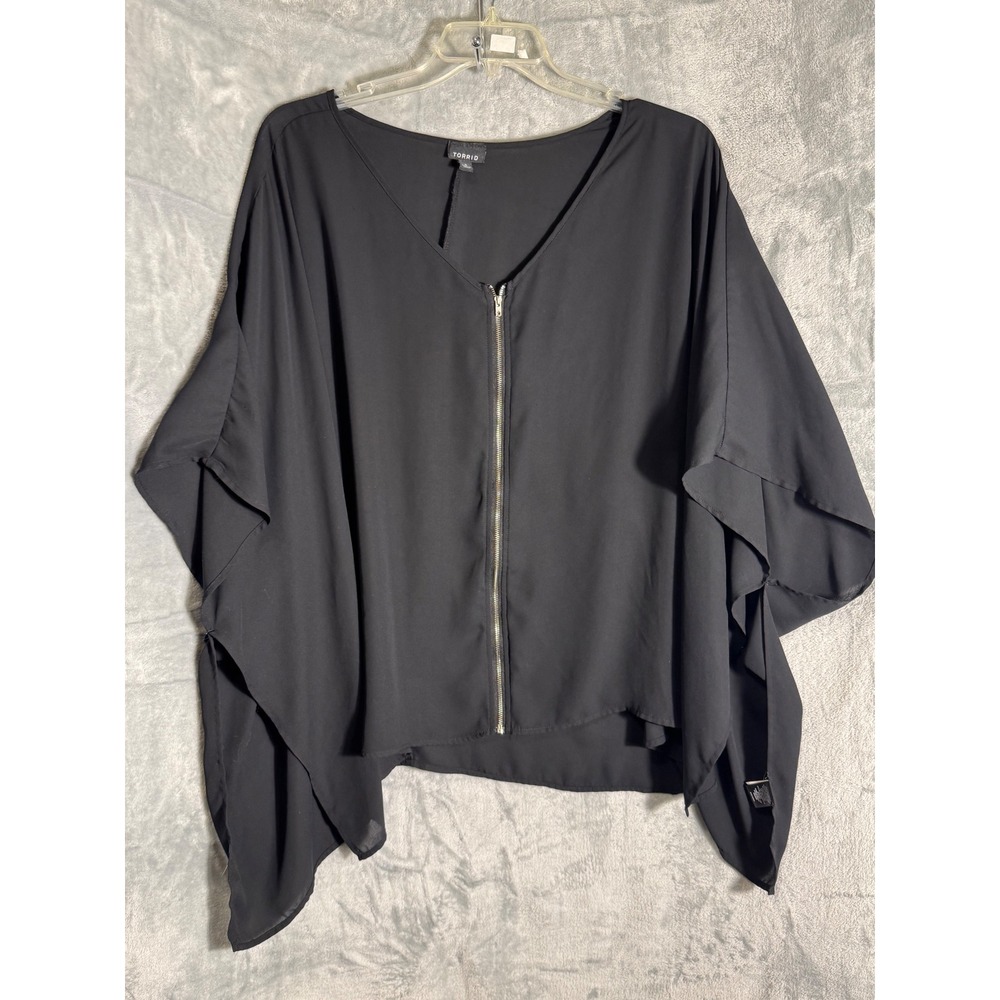 Torrid Womens Black Zip Front Flutter‎ Cape Sleeve Blouse Top Size 2 Plus 2X
